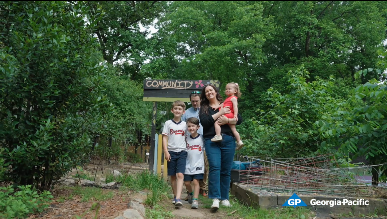 Allyson - family screenshot